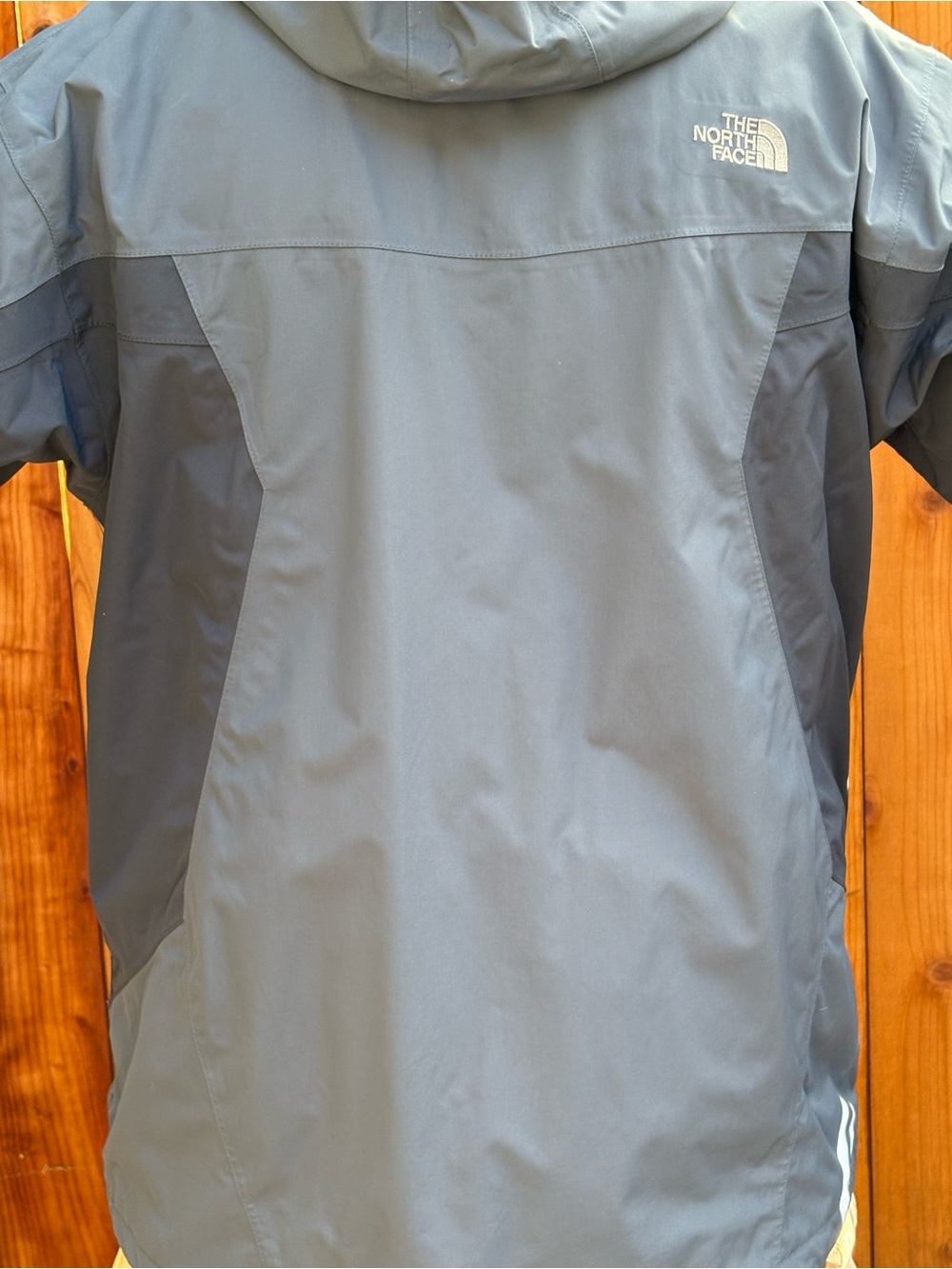 The North Face Men's Ski/Snowboard Jacket in Slate Blue and Charcoal